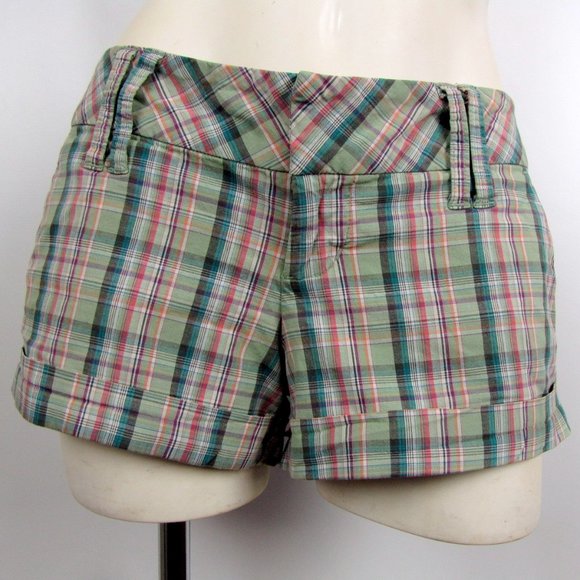 spacegirlz Pants - Spacegirlz Green Plaid Cotton Low-Rise Shorts Sz 7